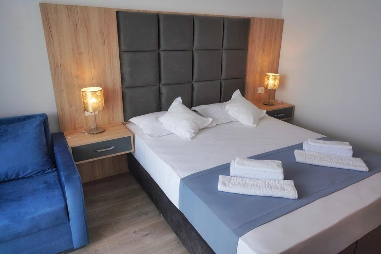 Hotel Opal