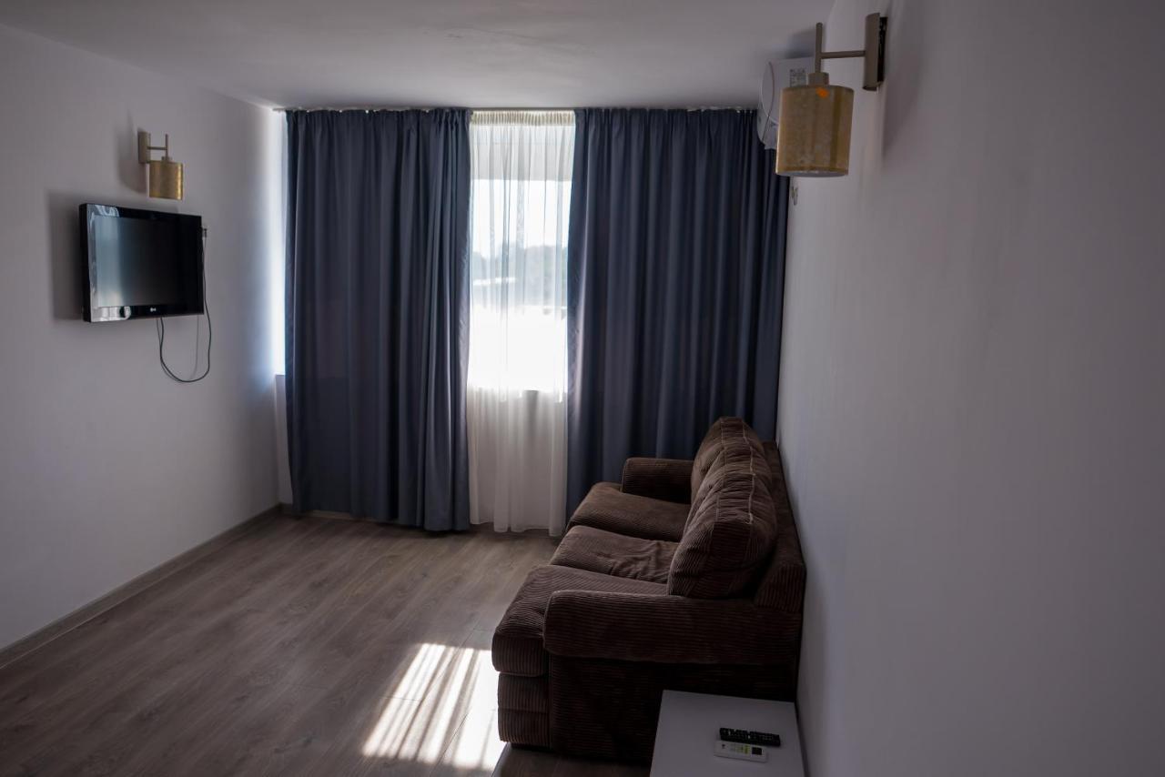 Opal Hotel 3*