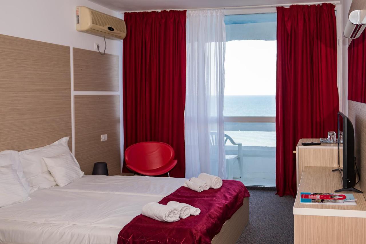 Opal Hotel 3*